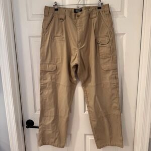 Columbia Men's Khaki Cargo Pants